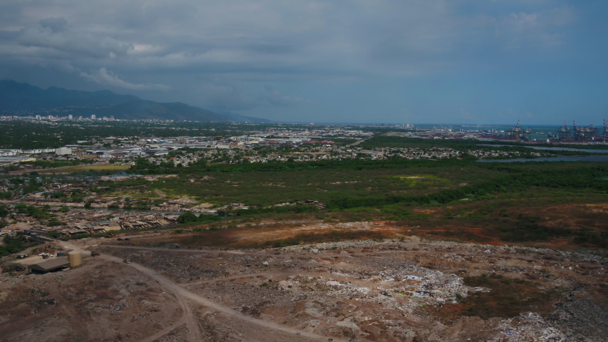 Aerial Jamaica Kingston Fire March 2019 Sunny Day 30mm 4K Inspire 2

Aerial video of a fire burning at a landfill in Kingston Jamaica on a sunny day.