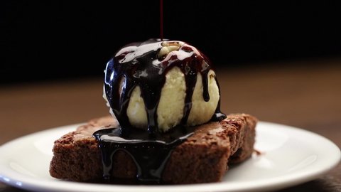 Chocolate Brownie with Vanilla Ice Cream, attractive image