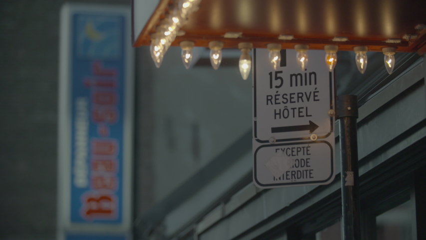 Parking sign in French, in Montreal 