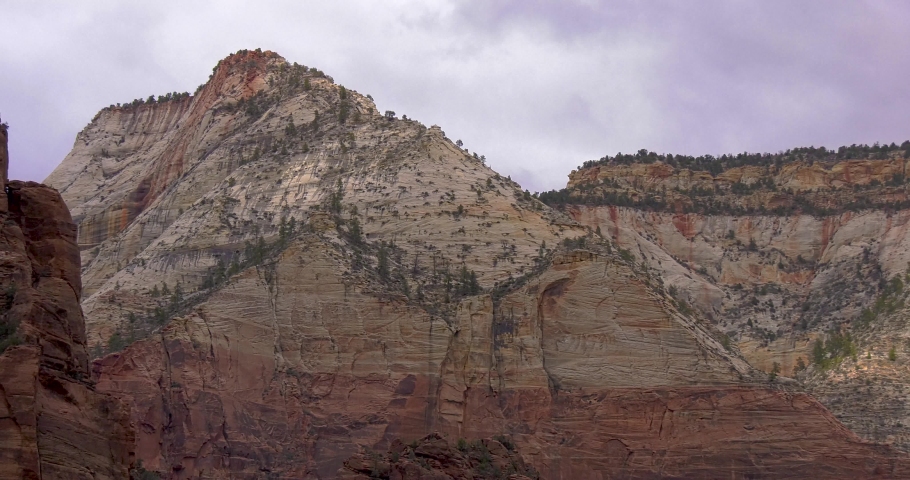 Zion National Park in Utah with colorful mouintains