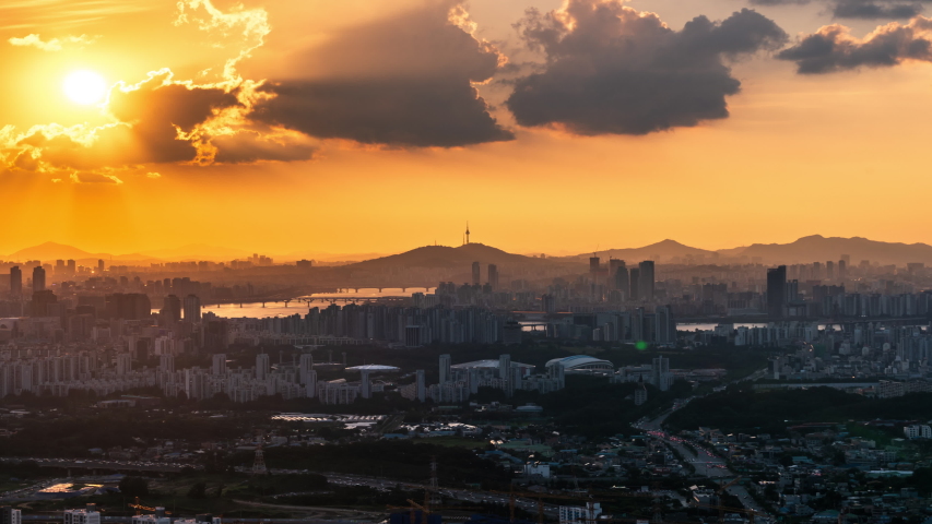 Time Lapse Beautiful sunset of Seoul,cityscapse at Geumamsan mountain in South Korea.
