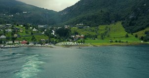 Geiranger (Norway) - 4k real time panoramic video exit from the port