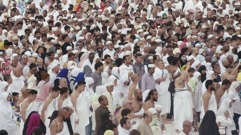Mecca , Mecca / Saudi Arabia - 04 09 2019: people doing Omrah