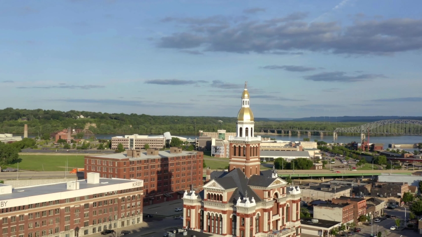 Aerial View of Dubuque, Iowa image - Free stock photo - Public Domain ...