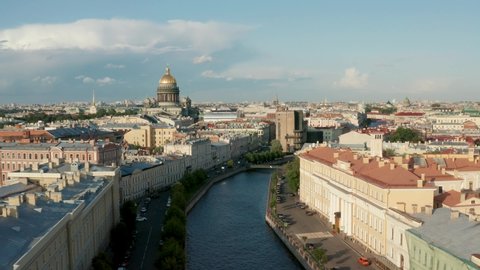 Aerial video of Saint Isaac's Cathedral, Saint Petersburg, Russia