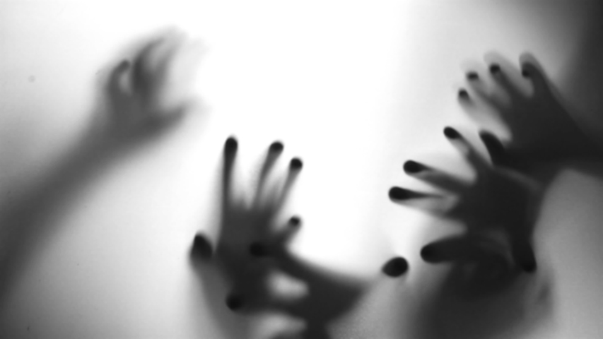 Abstract and spooky defocused hand

 Royalty-Free Stock Footage #1036800011