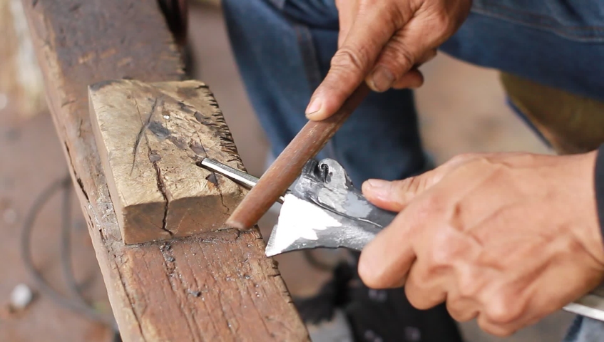 KERIS MAKING BY MALAYSIAN BLACKSMITH