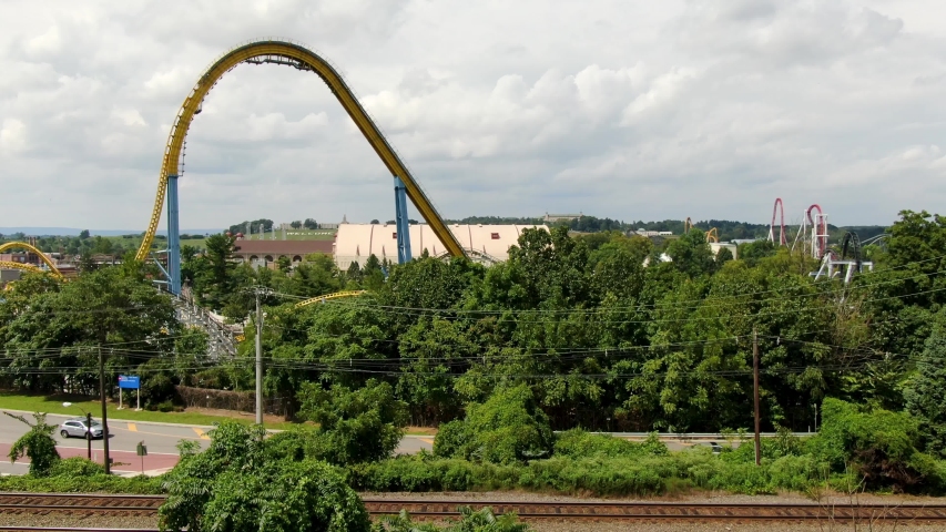 Rising aerial reveals massive amusement park in Pennsylvania, drone birds eye view