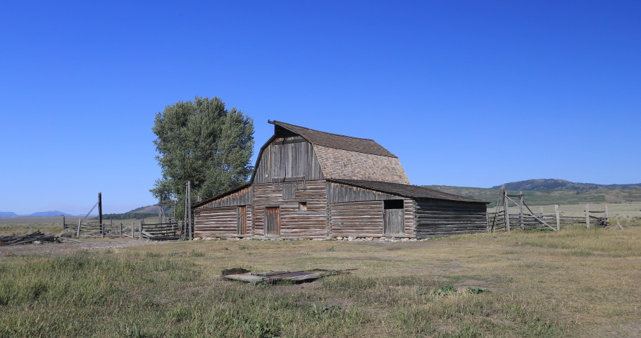 Mormon Row Jackson Wyoming old barn Grand Teton. Mountaineering, hiking, fishing and recreation. Over 2.5 million visitors a year. Geography, geology, environment, history.