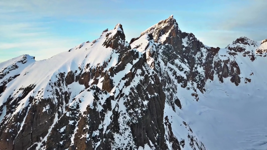 North Cascades National Park/Washington  09/19/2019 video from North Cascades National Park,taken by drone camera,in this video we can watch the snowy mountain in North Cascades National Park