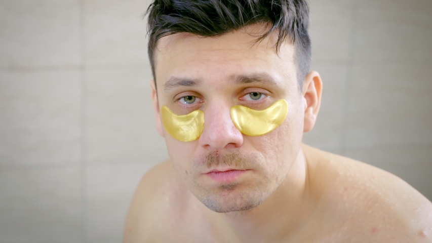Патчи мужские. Патчи под глаза для мужчин. Crystal eye mask патчи black pearl. Парень с патчами под глазами. Мужчина с патчами под глазами.