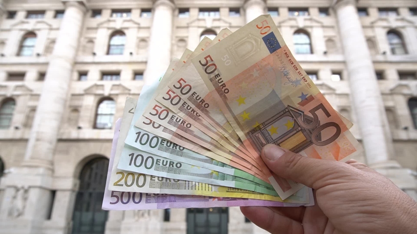 Italy Milan 24 September 2019 Euros Money Euro Cash Italy Milan 24 September 2019 Euros