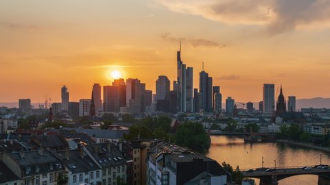 Frankfurt am Main skyline , day to night, 4k time-lapse