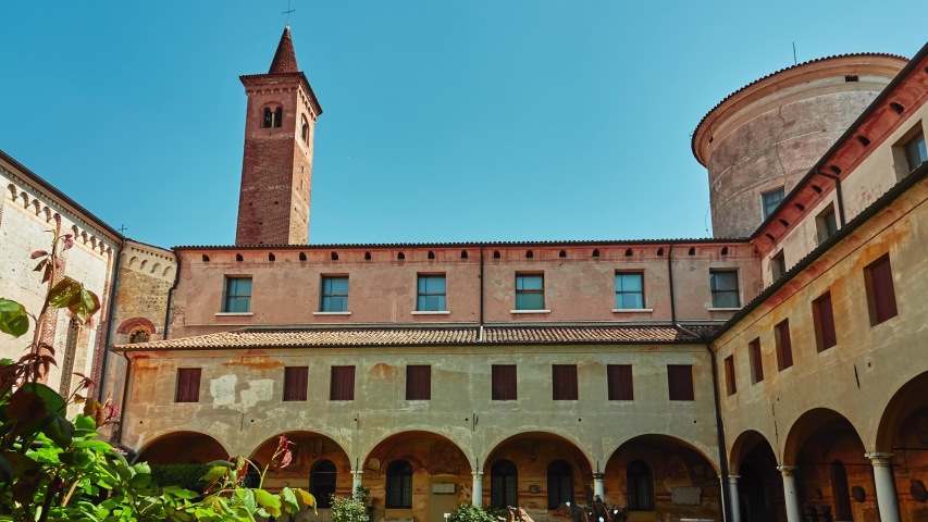 Parish of Santa Maria in Colle and Museo Civico di Bassano del Grappa (former Franciscan convent) is town art and architecture museum located on Piazza Garibaldi 34 in Vicenza province, Italy.