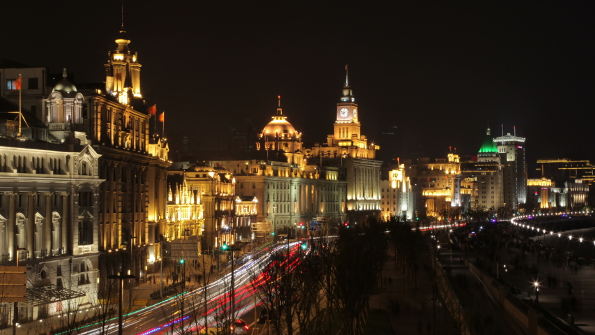 Time lapse of the famous The Bund in Shanghai.