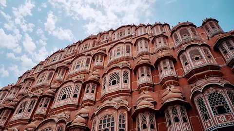 Стоковое видео: View of the Hawa Mahal situated in Jaipur, Rajasthan, India