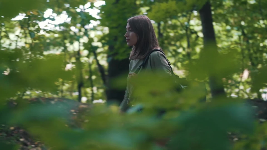girl walks in the park