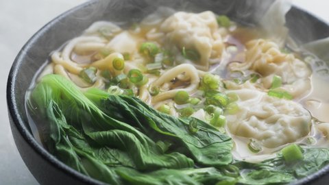 Hot chinese wonton noodles soup