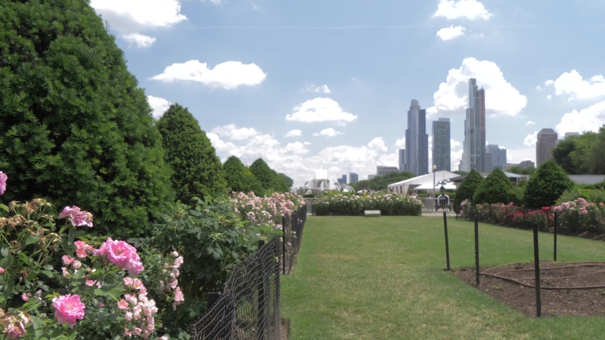 Gardens and Buckingham Fountain in Grant Park, Chicago, Illinois, United States of America, North America