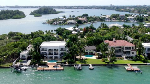 Aerial view of Luxury villas next to the ocean in Bay Island neighborhood, Sarasota, Florida, USA