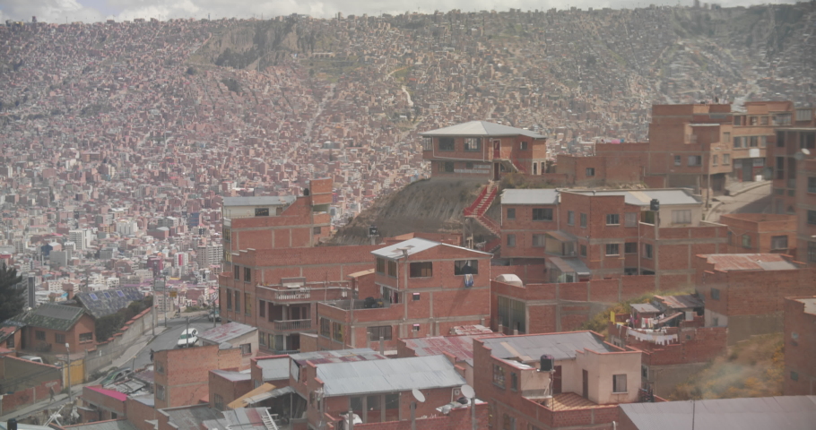 Slow track by buldings in La Paz / Bolivia