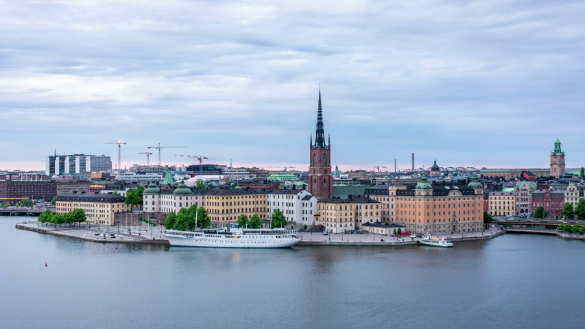 Dusk across the waters in Stockholm image - Free stock photo - Public ...