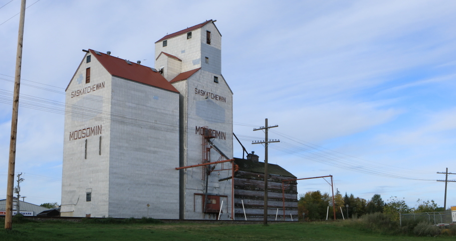 Grain elevator Saskatchewan, Canada 4K