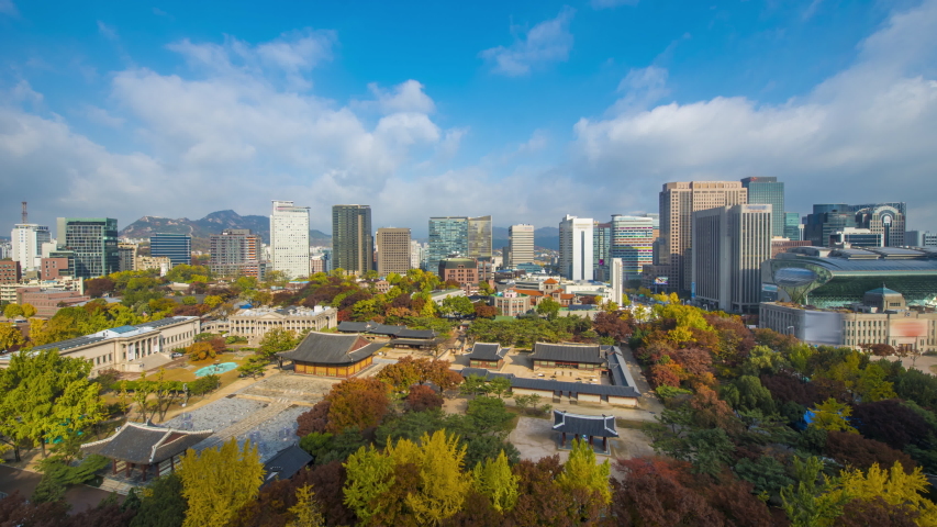time lapse4k . Aerial view autumn at Deoksugung Palace. in Seoul, South Korea