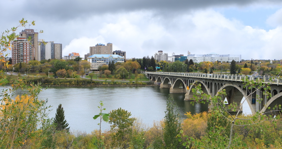 View of South Saskatchewan River in Saskatoon, Saskatchewan 4K
