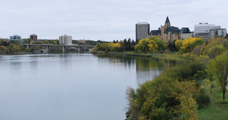 South Saskatchewan River scene in Saskatoon, Saskatchewan 4K
