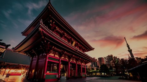 8k Sunrise timelapse of Senso-ji Temple in Tokyo, Japan