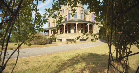 EstabIishing Reveal Shot, Maymont Mansion Exterior, Virginia