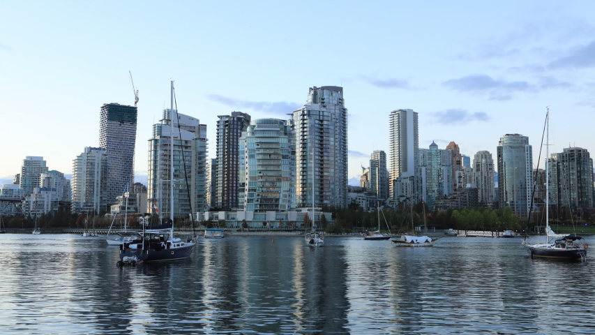 Looping day to night timelapse of Vancouver, British Columbia, Canada 
