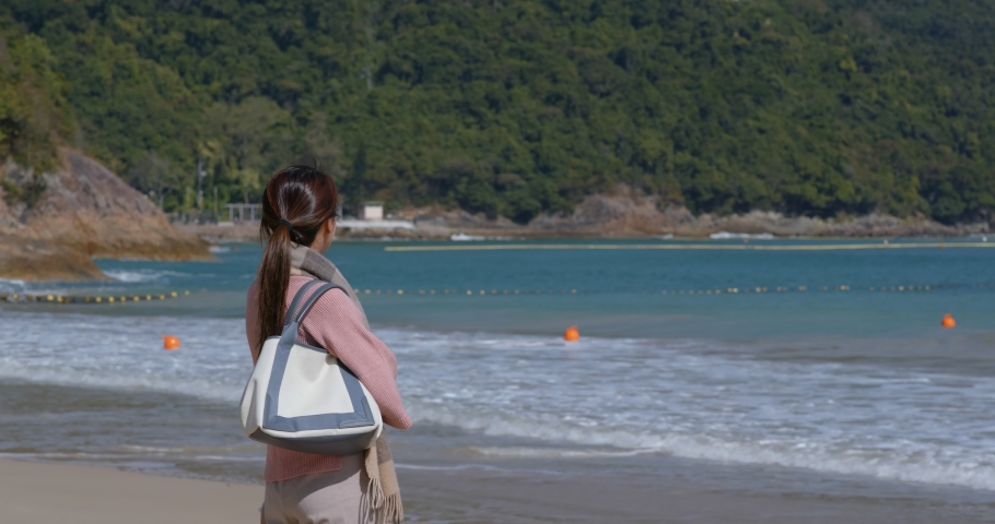Woman look at the sea