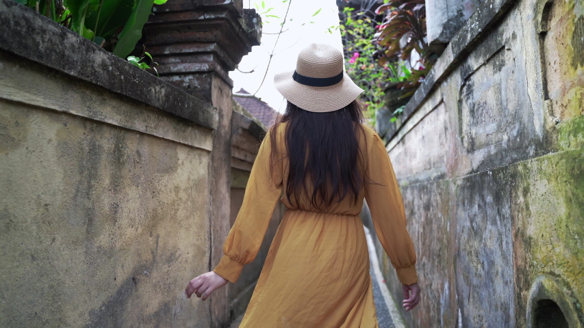 Young woman traveler tourism in south east asia.