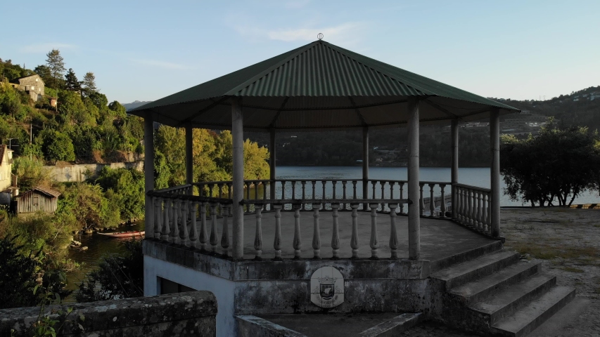 Flying through the concert stage