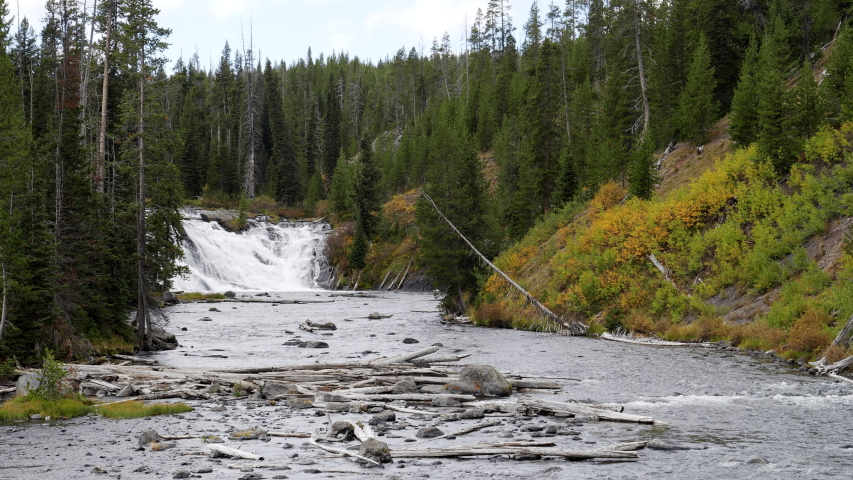 Lewis Falls waterfall