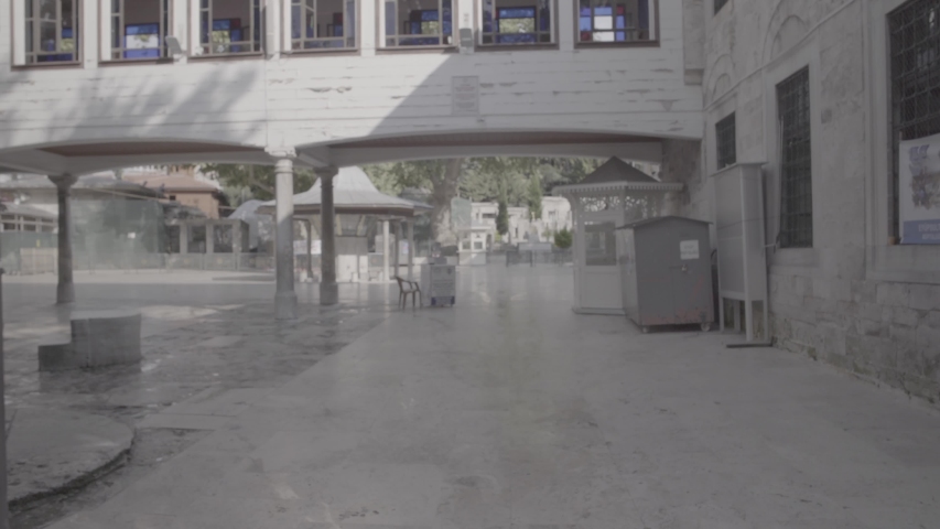 Historic mosque door dolly zoom