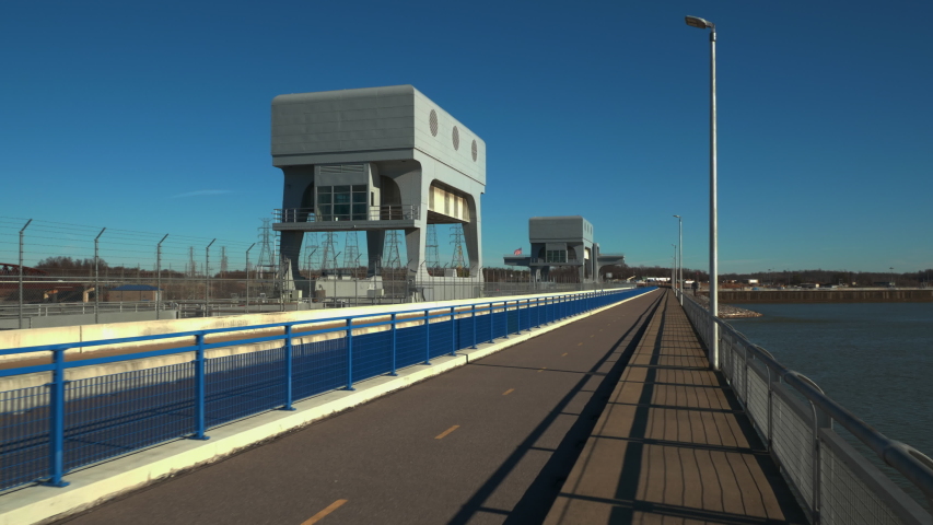Ground motion video of the Kentucky Dam over the Tennessee River