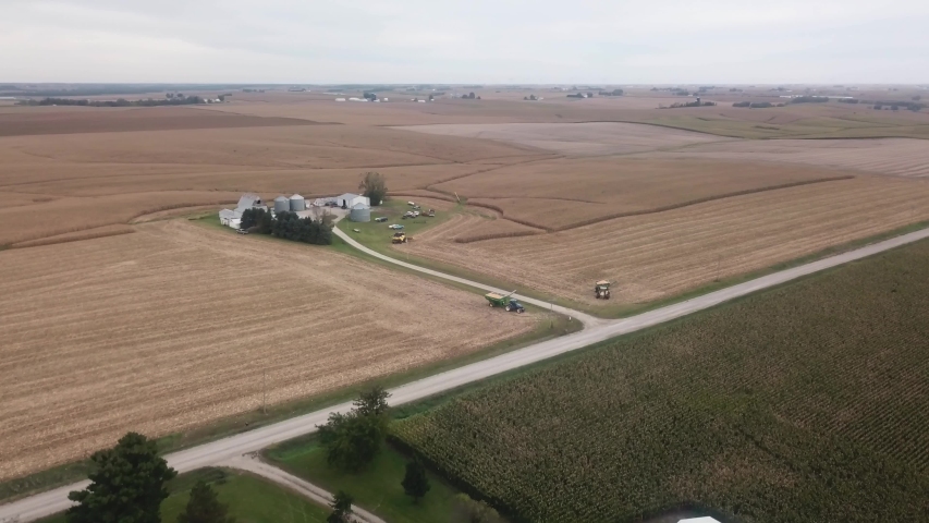Harvesting Crops with tractor in Iowa image - Free stock photo - Public ...