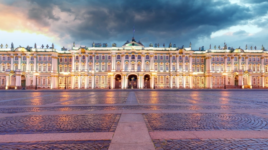 Palace Square and Winter Palace in Saint Petersburg, Russia image ...