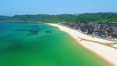 Aerial video by drone, shooting while moving from the sea to Kotogahama