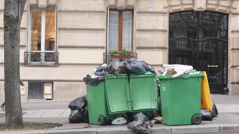 Paris, 4 February 2020. Accumulation of garbage in Paris after the blockade of waste incineration sites
