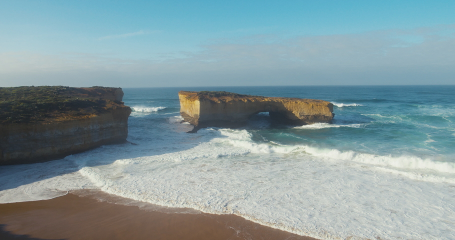London Bridge arch along the Great Ocean Road, Victoria, Australia