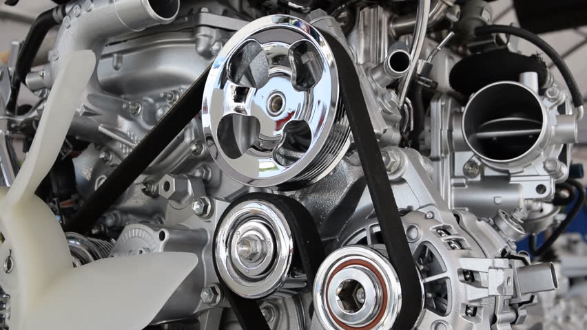 Двигатель ретро автомобиля. Автомобильный двигатель. Import engines. Двигатель футаж. Production line.