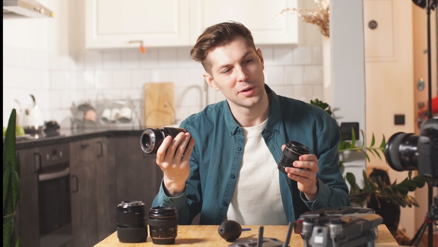 Cute blogger tells us about the camera accessories on which he shoots his videos.