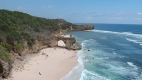 This is a video that I took using the drone precisely at BAWANA beach or commonly called the stone ring beach, one of the beaches on the island of Sumba.