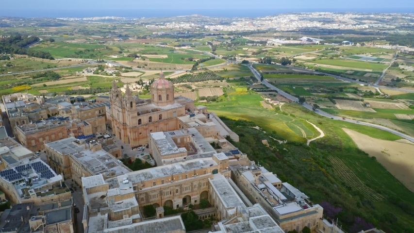 Aerial View of Mdina City 스톡 동영상 비디오(100% 로열티 프리) 1049706373 | Shutterstock