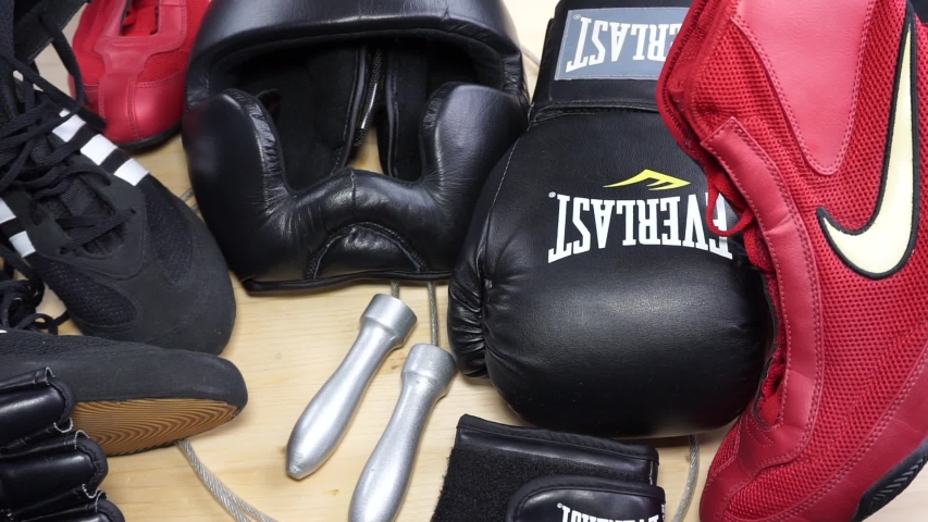 nike boxing headgear