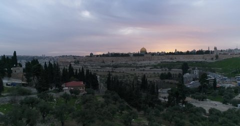 Stock video

 Epic - Aerial  view of sunset of Jerusalem old city, Dome of the Rock and al-aqsa mosque,  Palestine Epic  shot around Jerusalem old city with Dome of the Rock .